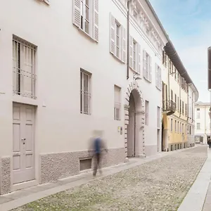 Sweet Pitti Apartment